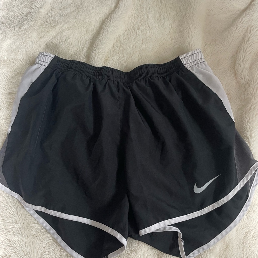 Nike Black and White Athletic Shorts Lightweight Design